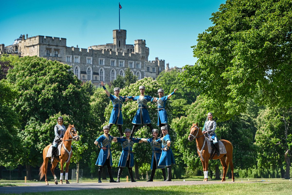 A great setting in which to prepare for performing at the Royal Windsor Horse Show 2025! The Equestrian Federation of Azerbaijan display team gathered in the shadow of Windsor Castle.