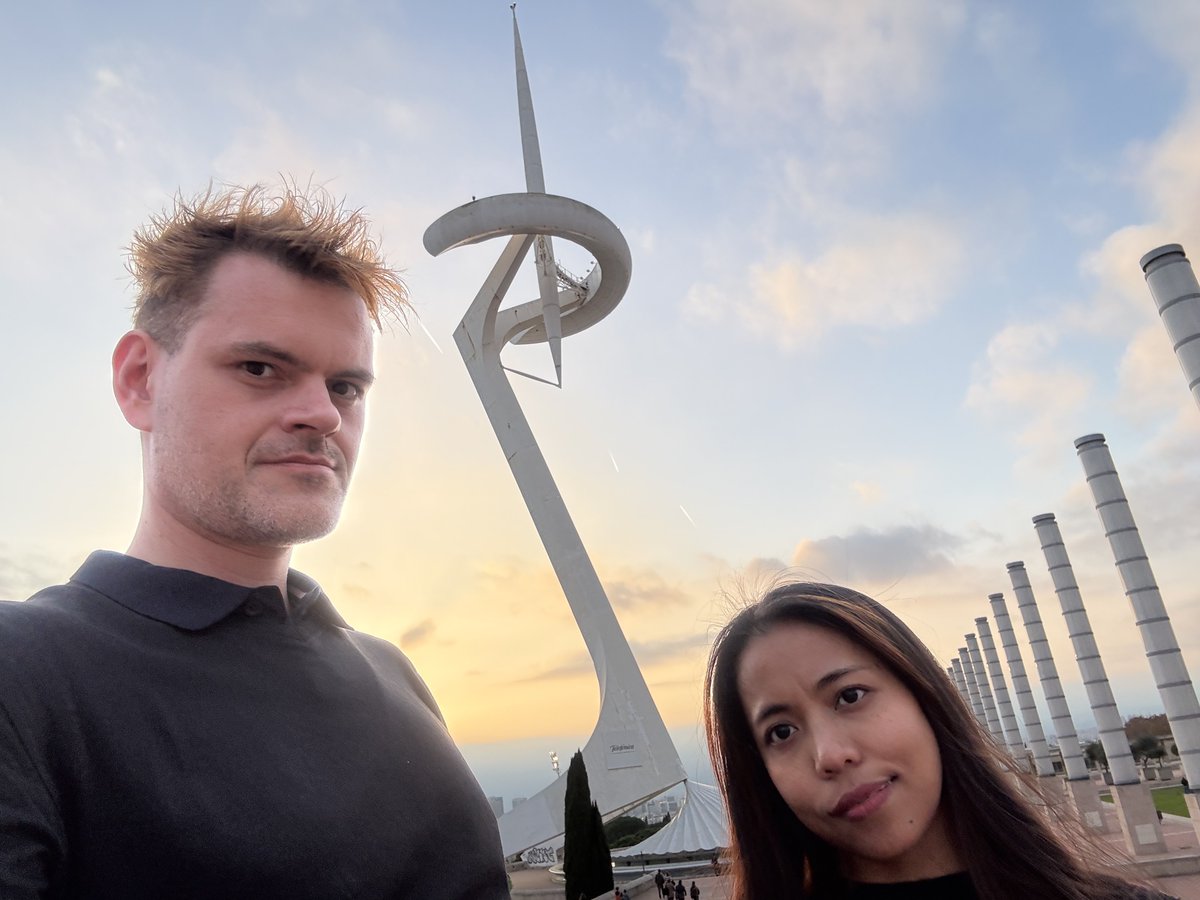 BadToxic's tweet photo. We arrived at that interesting #telecomunication #tower in #Barcelona, #Spain.
#artTower #CalatravaTower #Funkturm #LaTorreCalatrava #TorreCalatrava #buildings #Gebäude #LAnellaOlímica #OlympiaStadion #Sehenswürdigkeiten #placeOfInterest #landmark #Wahrzeichen #vacation #Urlaub @umiizza