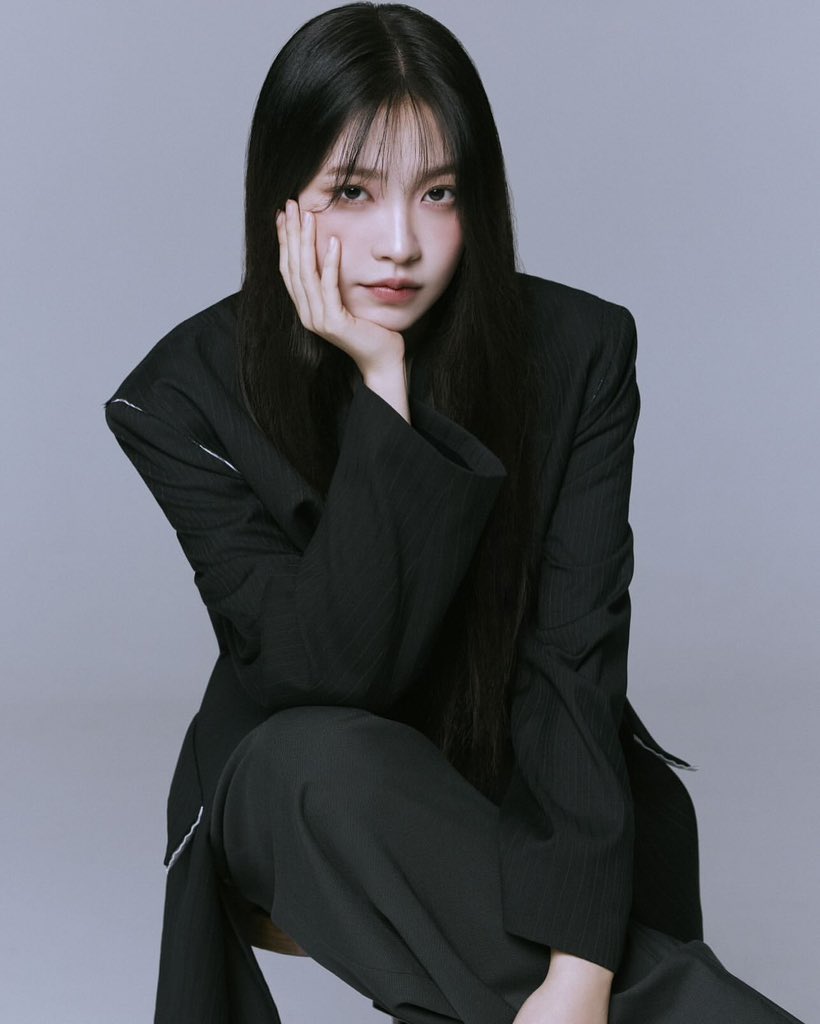 In the stillness of unfamiliar beginnings, I find myself listening a little more closely—to the quiet within, to the moments between each breath. As the path unfolds, I hope to grow—gently, yet with certainty. May this beginning shine in its own calm light.