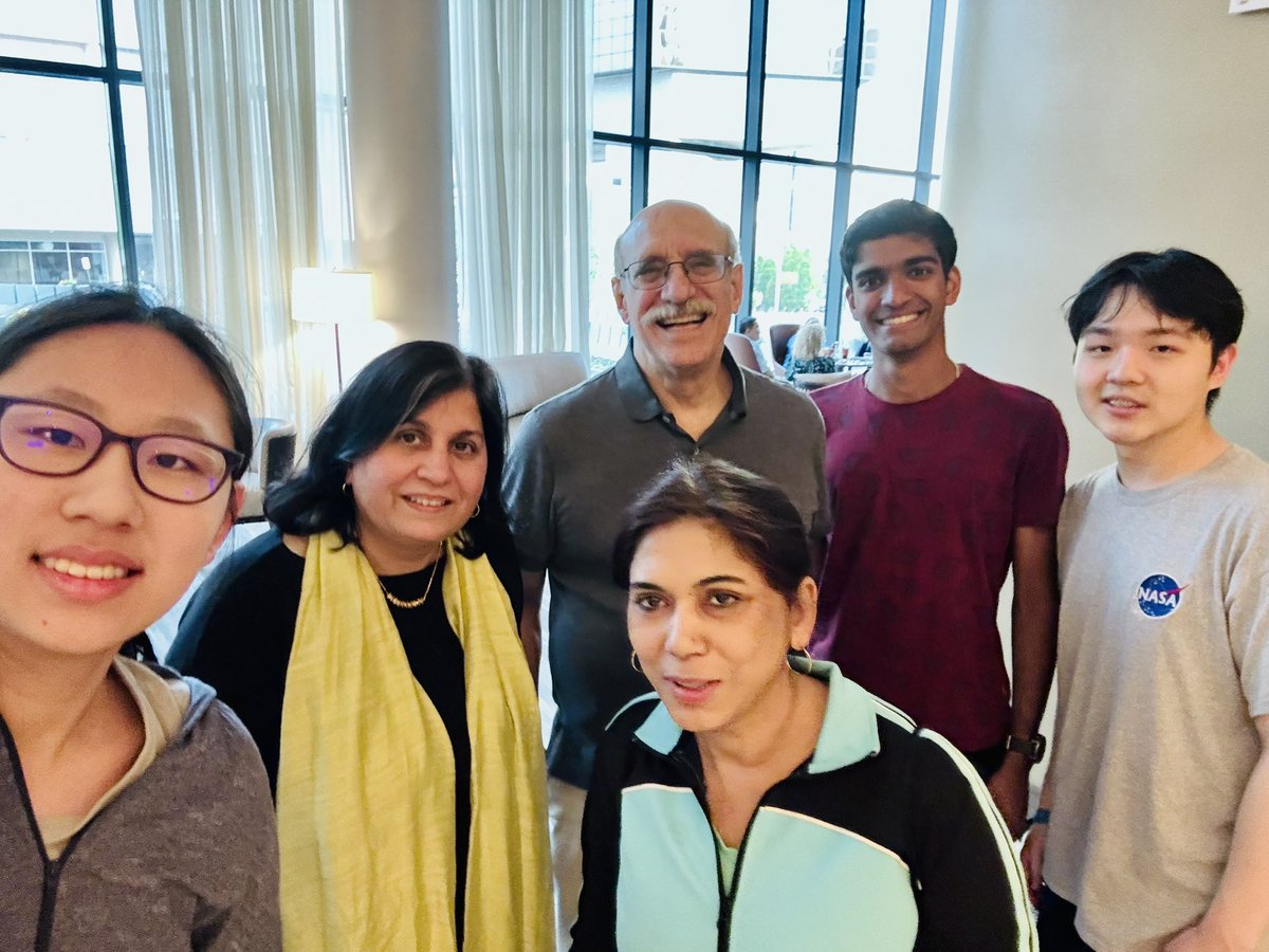 Scimontgomery's tweet photo. 📚Day #5: Our delegation had the immense pleasure of meeting Dr. Marty Chalfie, the 2008 Nobel Prize Winner in Chemistry, and Maya Ajmera, the President and CEO of @Society4Science.

#MoCoScienceFair #RegeneronISEF #ISEF2025 #USMD03 https://t.co/9NQLZTO5oe