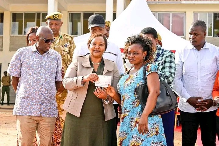 mulwa_jr's tweet photo. It was all smiles in Taita Taveta the home to the largest National park in the country as Tourism and Wildlife CS Rebecca Miano issued cheques to human wildlife conflict victims beneficiaries.

The government is in the process of sorting out all claims after a long period of injustice dating way back so as to promote peaceful coexistence between communities and Wildlife.

The CS also stressed that the government is focused on prevention of conflicts through building fences , providing water which is a major change and sustainability @rebecca_miano