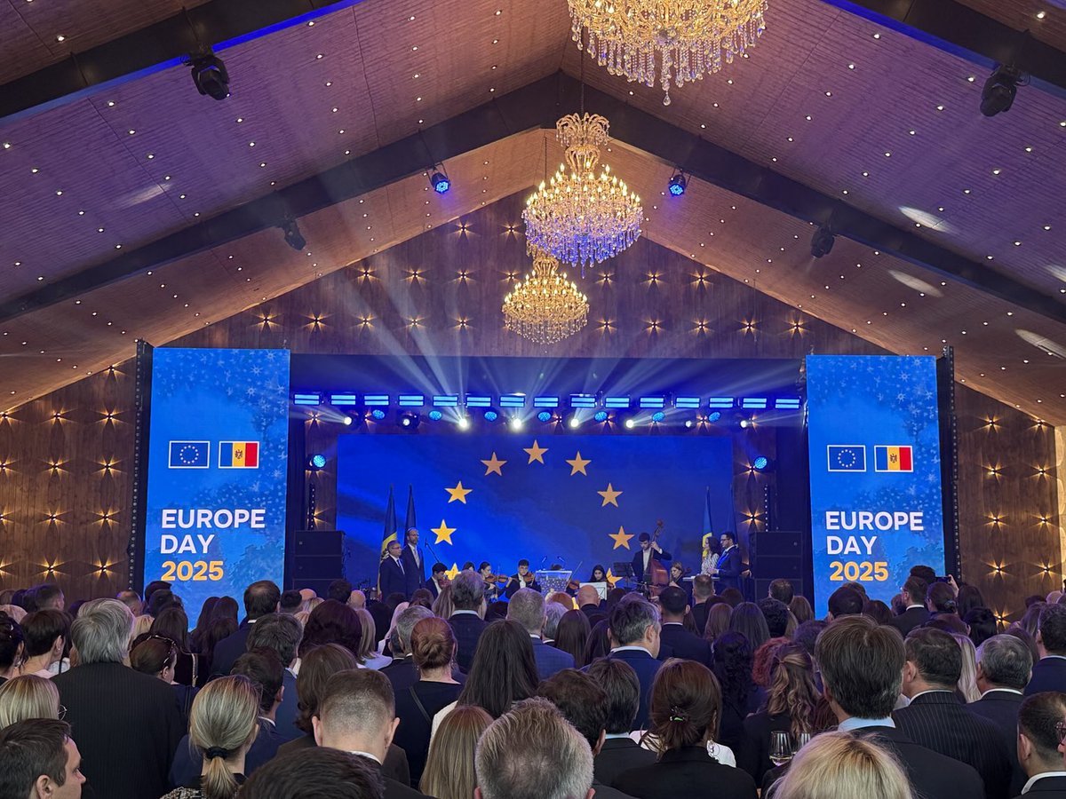 🇪🇺🤝🇲🇩#europeday