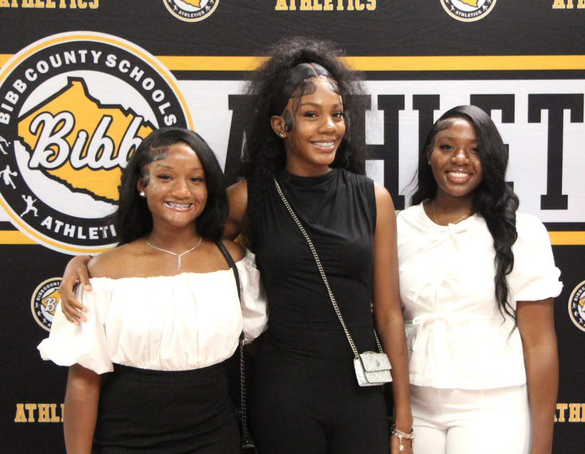BibbAthletics's tweet image. We had a great time at the BIBBSPYs on Monday! Special thanks to our partners at @BSNSPORTS, @ChickfilA, @CPMGServices and more!
PHOTOS: facebook.com/share/p/18nVRf…