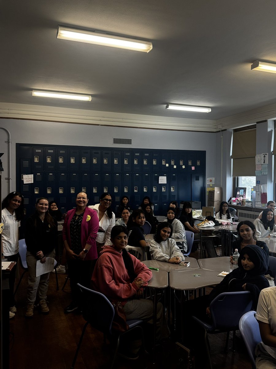 apersad's tweet image. An amazing day with Elizabeth Flores Amaya @WomensSportsFdn as Principal for a Day in partnership with @pencilorg #Pfad2025 #principalforaday
