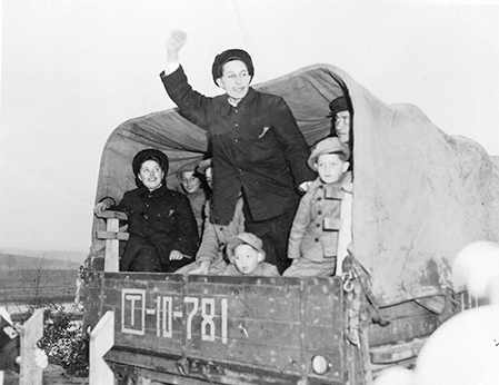 UFMSE's tweet image. From POW to Ph.D.: The Journey of Dr. Sagid Salah
Arriving in Gainesville in 1954, he was 21 years old and had survived years as a prisoner during the Korean War. But he had an unshakable belief that education could open the door to a new life.
bit.ly/432q3O0