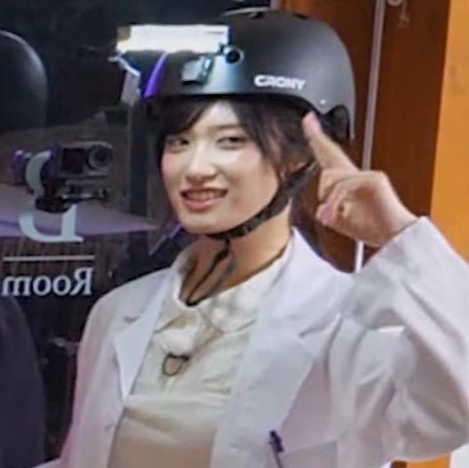 no context leeseo (@hyunseodaily) on Twitter photo 