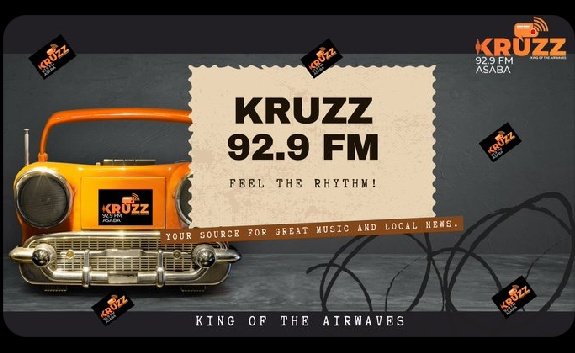 Now Playing - "Bad Receiver" by  <a href="/OgThrillerz/">OG Thrillerz</a> cc <a href="/oscarsnuggles/">Thee Snuggles</a>   on  #KruzzMusicBox

#thursdayvibes #KingOfTheAirwaves