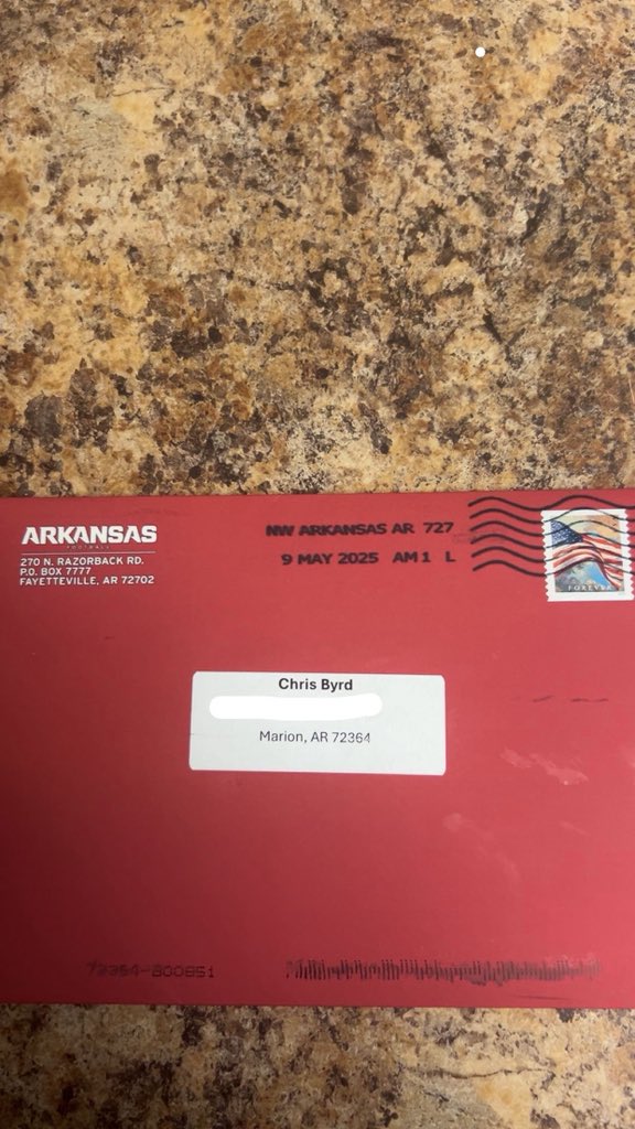 Thank you <a href="/RazorbackFB/">Arkansas Razorback Football</a> for showing love🐗!! <a href="/CoachRyanBright/">Ryan Bright</a> <a href="/CoachSamPittman/">Coach Sam Pittman</a>