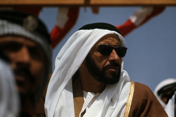 llss6ss1's tweet photo. المال لي نكرِم به الضّيف ،نهين بِه في الضّيق عِدوان.
- زايـد بِن سُلطان آل نهيان https://t.co/74WQmEMbNx