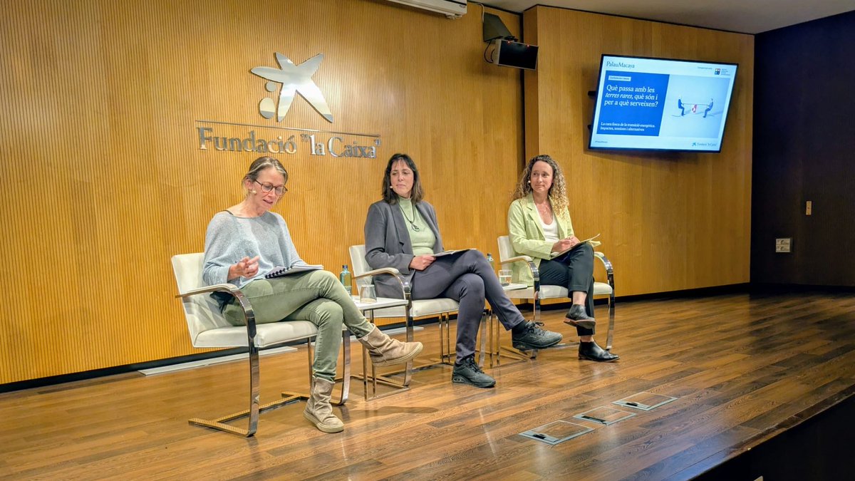 Institut Barcelona d'Estudis Internacionals (@ibei) on Twitter photo 🎙️ ¿Qué pasa con las tierras raras, qué son y para qué sirven?
Alicia Valero (<a href="/IUI_Energaia/">Instituto Energaia</a>-Univ. Zaragoza) y <a href="/maru_walter/">Mariana Walter</a> (IBEI-EJAtlas) dialogan sobre los límites materiales y las tensiones socio-ambientales de la transición energética y digital.
🤝<a href="/FundlaCaixa/">Fundación ”la Caixa”</a>, #PalauMacaya 🎙️ ¿Qué pasa con las tierras raras, qué son y para qué sirven?
Alicia Valero (<a href="/IUI_Energaia/">Instituto Energaia</a>-Univ. Zaragoza) y <a href="/maru_walter/">Mariana Walter</a> (IBEI-EJAtlas) dialogan sobre los límites materiales y las tensiones socio-ambientales de la transición energética y digital.
🤝<a href="/FundlaCaixa/">Fundación ”la Caixa”</a>, #PalauMacaya