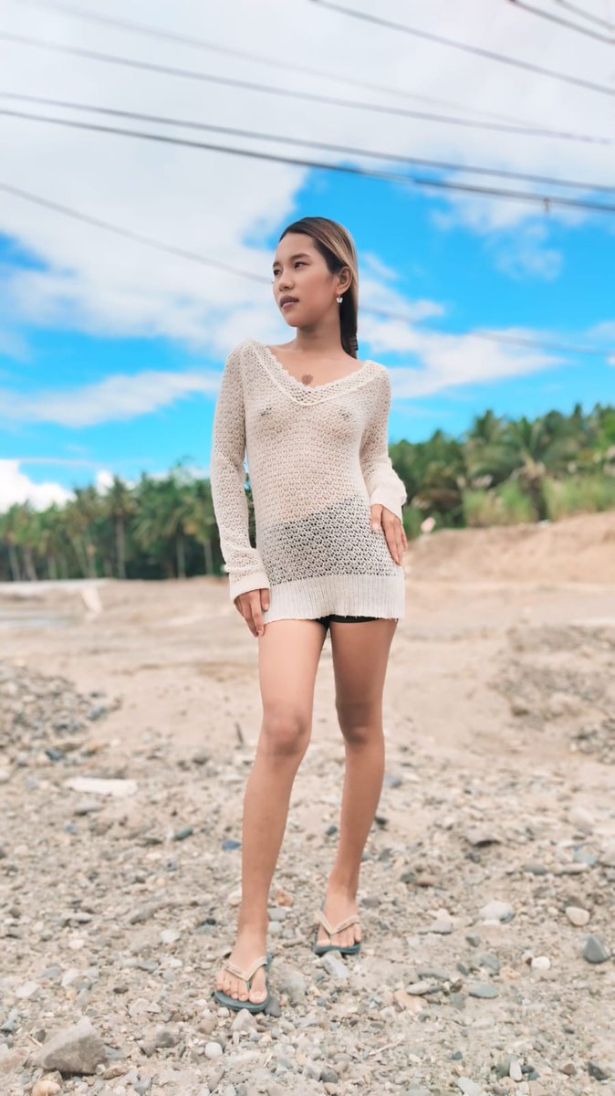 HipolanRona's tweet photo. Mesh Shirt Outdoors No Bra, And being watched by two boys #BralessChallenge #nobrachallange #braless #nobra #seethroughtops #seethru #caught #caughtintheact https://t.co/UFDVV56YWW
