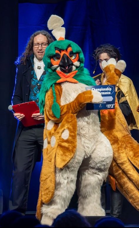 The time has finally come for me to sadly part with my much loved Decidueye fullsuit 🦉
This gorgeous guy is now up on the Dealers Den, with Confuzzled pickup as an option! Listing is below &lt;3
#suitforsale #fursuitforsale #fursuitmaker #fursuitauction