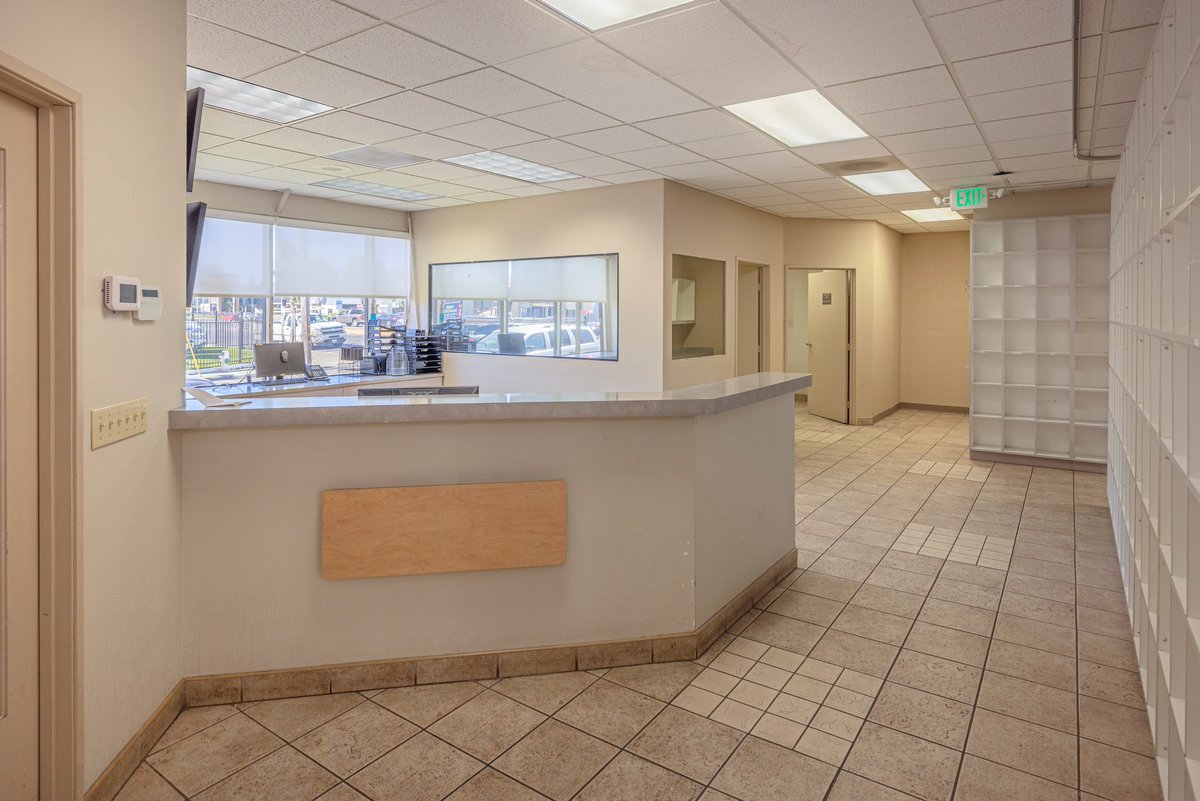Scott Kingston (@scottbkingston) on Twitter photo SOLD | 3400 Sonoma Boulevard, Vallejo, CA
We’re excited to announce the successful sale of this ±3,456 SF turn-key dental building in Vallejo for $800,000.
This deal wasn’t without its complexities. A key challenge was negotiating a successful lease buy-out with the existing SOLD | 3400 Sonoma Boulevard, Vallejo, CA
We’re excited to announce the successful sale of this ±3,456 SF turn-key dental building in Vallejo for $800,000.
This deal wasn’t without its complexities. A key challenge was negotiating a successful lease buy-out with the existing