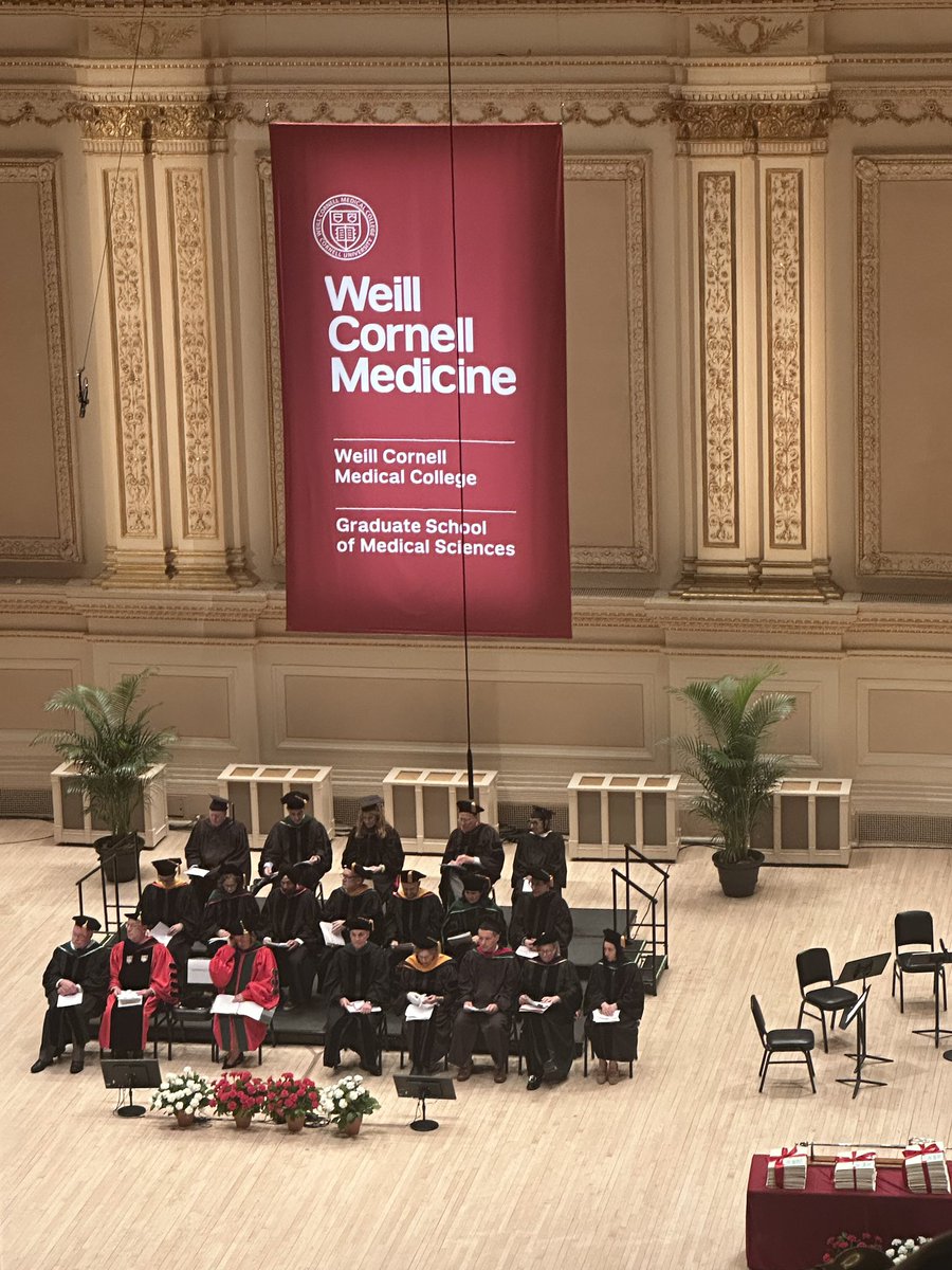 Today, I proudly graduate from Weill Cornell with a Master’s in Healthcare Leadership at the iconic Carnegie Hall.
A journey of purpose, perseverance, and passion for transforming healthcare!

#WeillCornell #HealthcareLeadership #CarnegieHall #GradDay #DrBeaMD