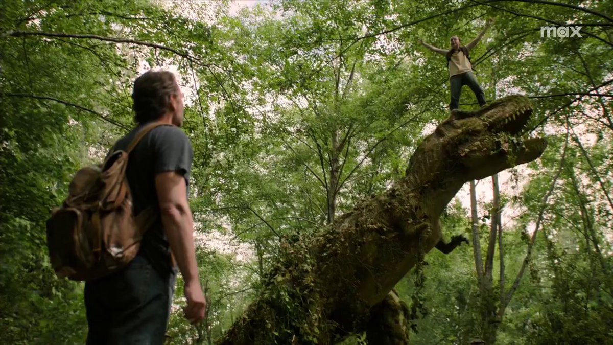 TheLastofUsNews's tweet photo. “It's a motherfucking dinosaur!” 🦖
New episode drops this Sunday!
#TheLastOfUs https://t.co/2vaA8gotdD
