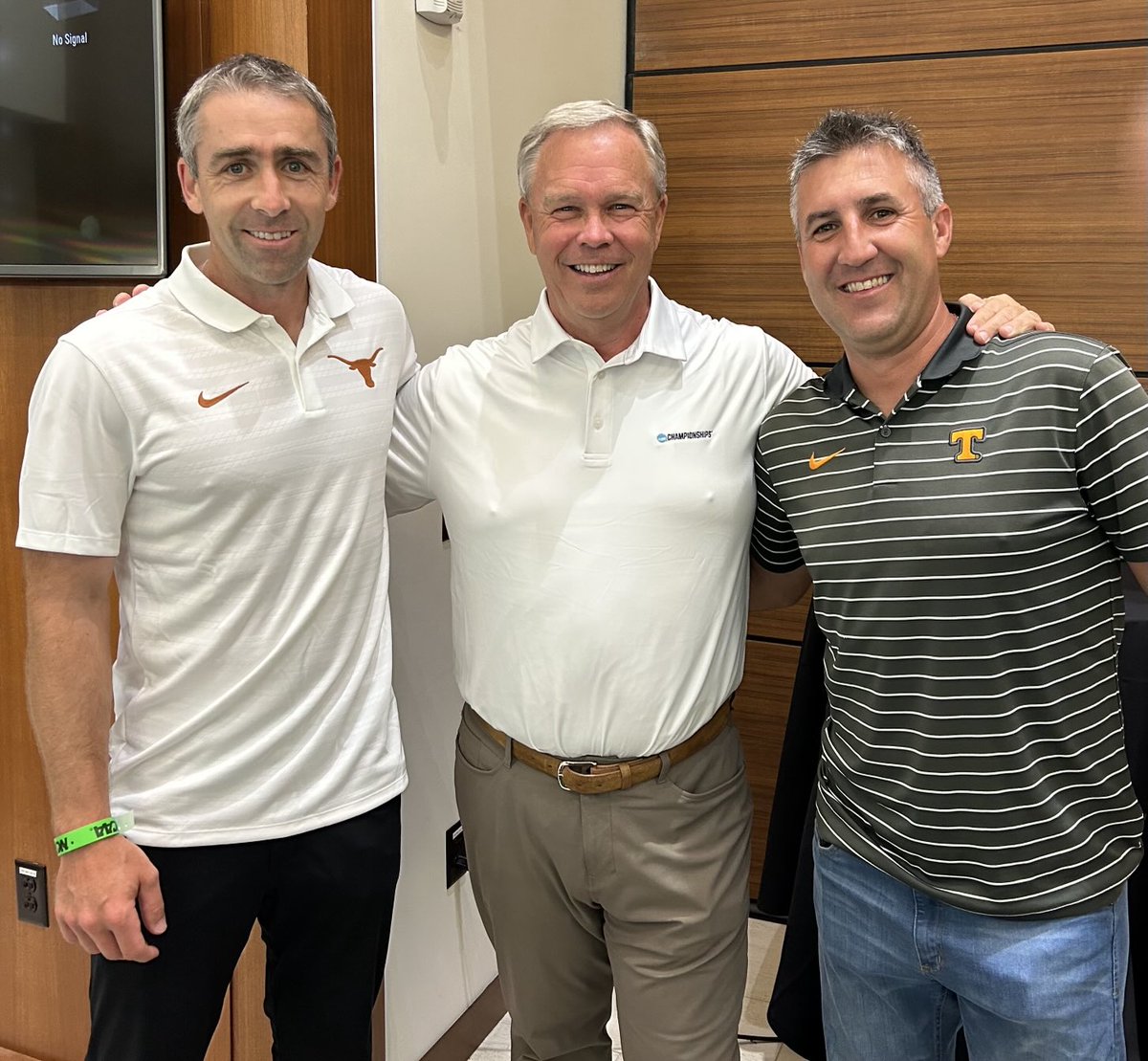 John Morris (@voiceofbears) on Twitter photo Tremendous to welcome back to Waco 2 members of the 2004 <a href="/NCAATennis/">NCAA Tennis</a> National Champions for <a href="/BaylorMTennis/">Baylor Men’s Tennis</a> Benni Becker and Matias Marin now coaching two different UT’s to the <a href="/NCAA/">NCAA</a> Championships this week. #Sic’em Tremendous to welcome back to Waco 2 members of the 2004 <a href="/NCAATennis/">NCAA Tennis</a> National Champions for <a href="/BaylorMTennis/">Baylor Men’s Tennis</a> Benni Becker and Matias Marin now coaching two different UT’s to the <a href="/NCAA/">NCAA</a> Championships this week. #Sic’em