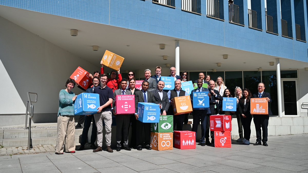 🌊Ahead of the start of UN Conference on Oceans, Belgium reiterates its candidacy to host the secretariat of the #BBNJ agreement. 

🪸 Various ambassadors visited #VLIZ in Ostend, Belgium‘s most prominent marine research and data center.