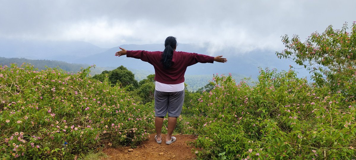 Iniya_Beloved's tweet photo. ❤️😍

#NoFaceTwitter https://t.co/zaWvKecBYk