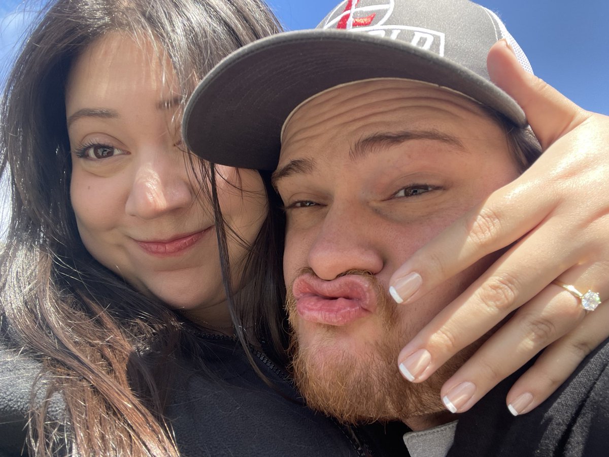 cherryvinyll's tweet photo. life update: i’m marrying my best friend💗 https://t.co/ZLcucVRRO8