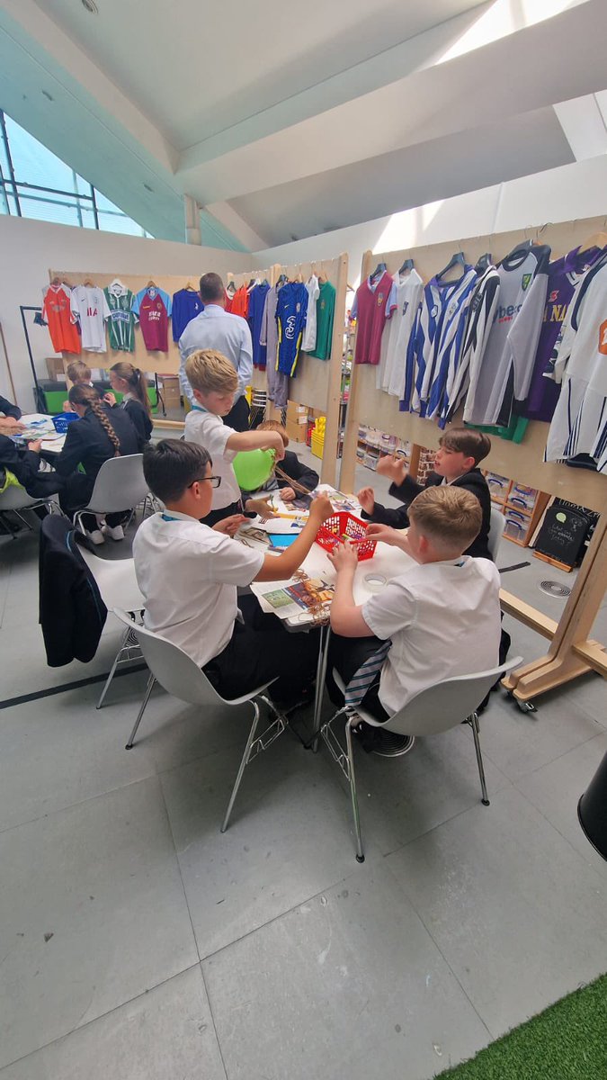 BayLeadershipAc's tweet photo. 🏟️⚽ Bay Football Scholars are at the National Football Museum! They Explored football physics in a science workshop – mind-blowing! 🤯 Then they went on to design a football. 🏆 Loving the pictures! What a great day. #BLAFootballScholars #NationalFootballMuseum #ScienceAndSport https://t.co/fH2bEk9hvx