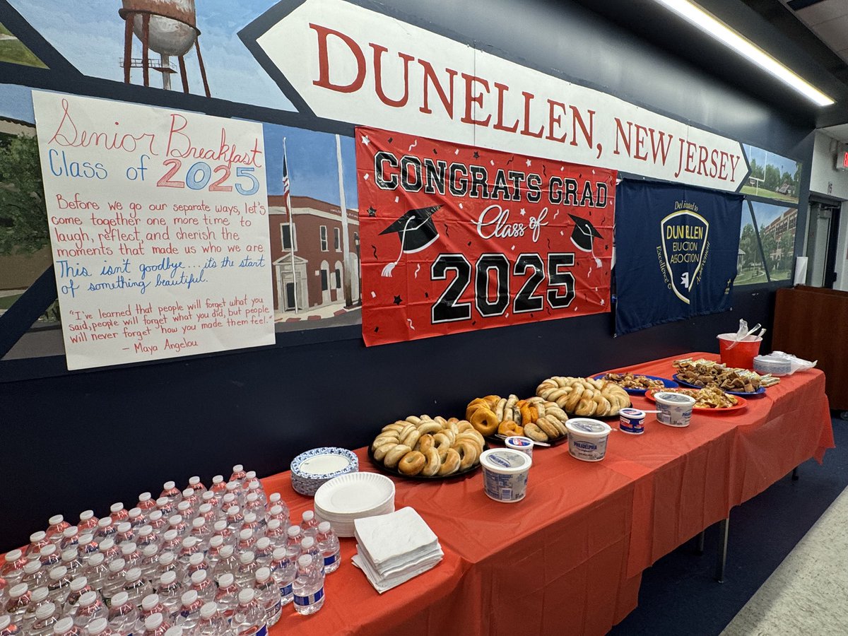 DunellenHS's tweet image. Thank you to the Dunellen Education Association and the Class of 2025 for the Senior breakfast. Much appreciated! ⚓️⚓️