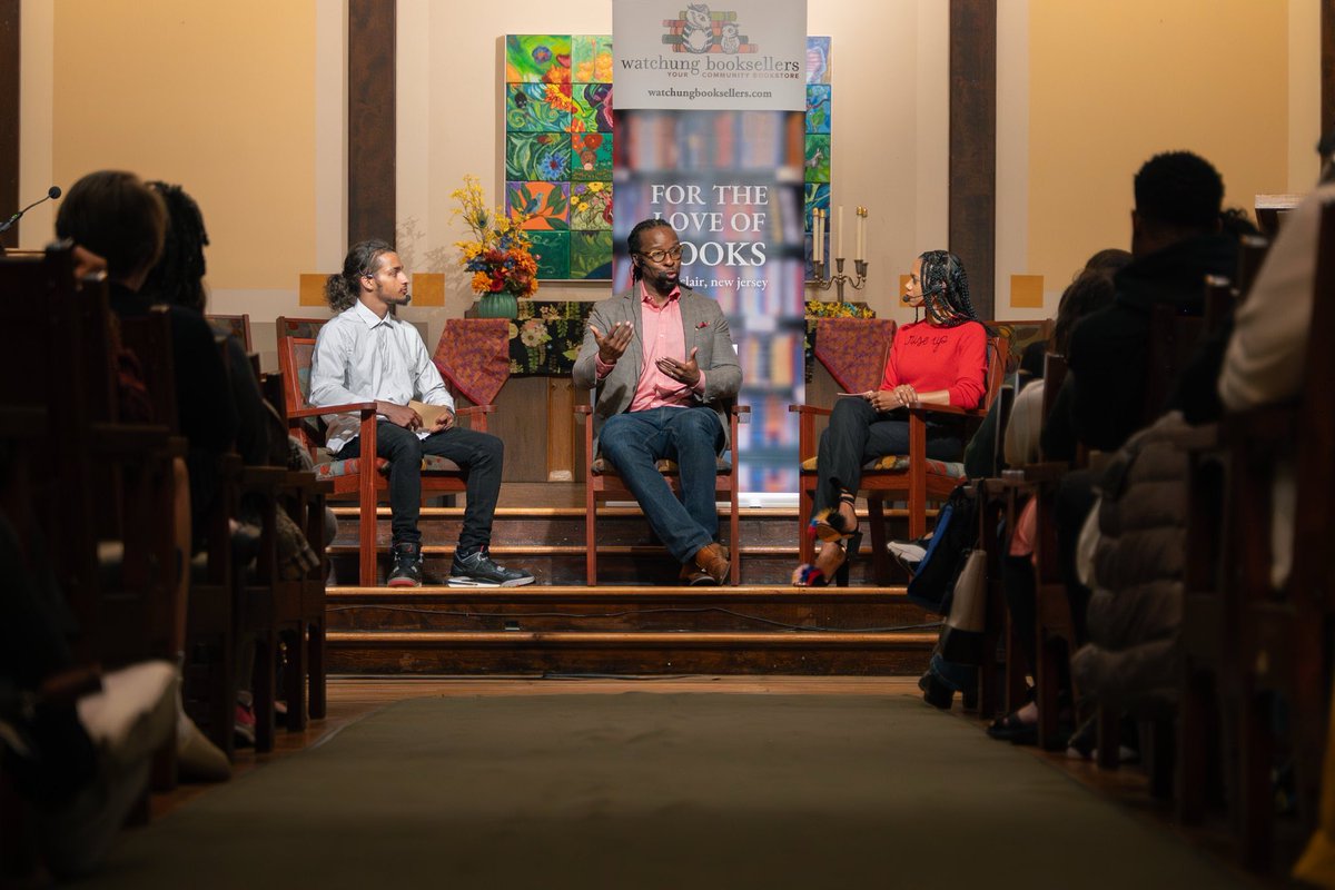 ibramxk's tweet image. Our experience together in Montclair Tuesday night was special. Not just because all those young people stood up in front of a large crowd and shared their thoughts and questions. Not just because a youngster stood up and told me he didn’t read biographies but when he started…