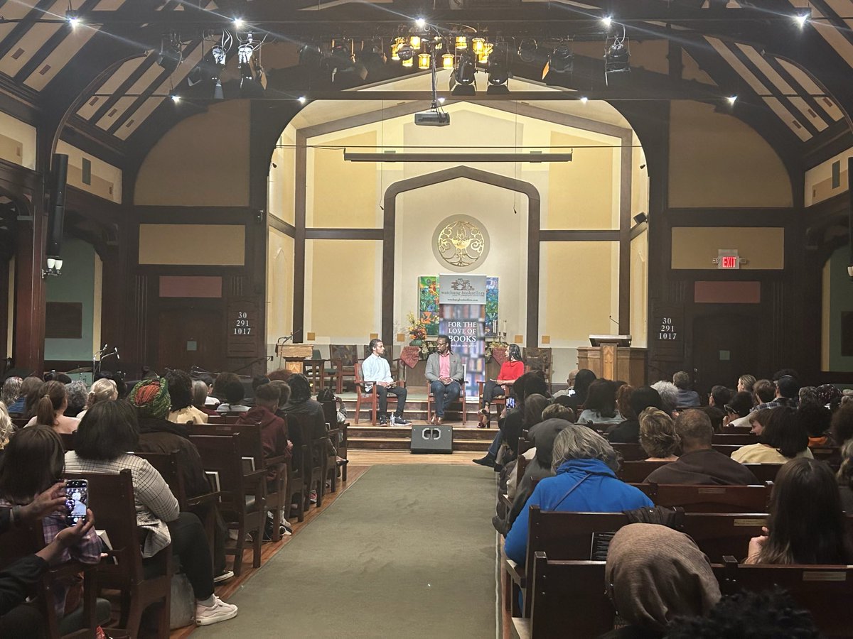 ibramxk's tweet image. Our experience together in Montclair Tuesday night was special. Not just because all those young people stood up in front of a large crowd and shared their thoughts and questions. Not just because a youngster stood up and told me he didn’t read biographies but when he started…