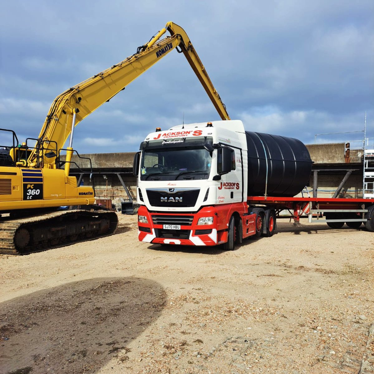 Jackson's Transport tweet media