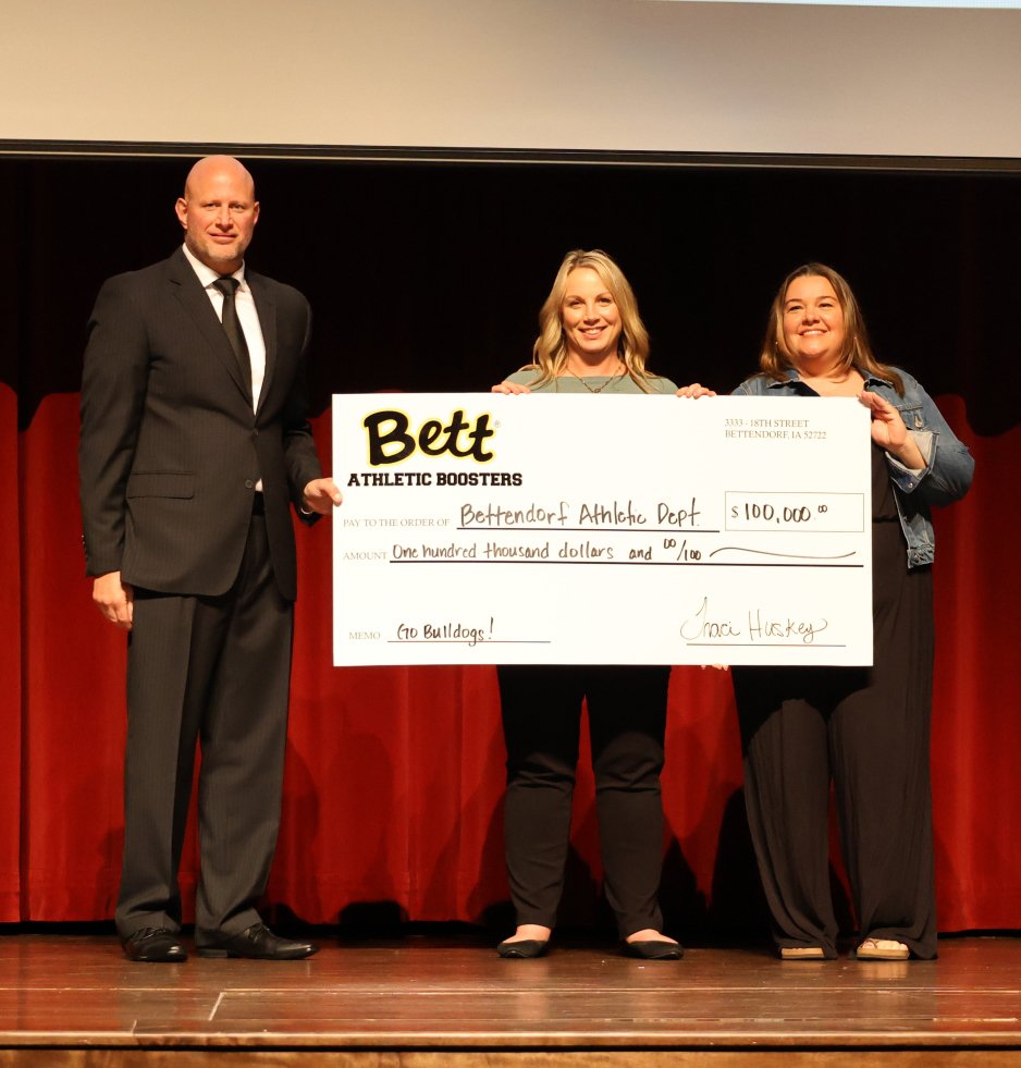 🏅 Congrats to our BHS athletes on a stellar 2025 season!
At last night's All Sports Banquet:
🎖️ MVPs honored
🎓 Scholarships awarded
💰 $100K donated by Athletic Boosters
🏆 Athletes of the Year: Carson Bohonek &amp; TJ Koester

#BettPride #BHSAthletics #AthleteOfTheYear