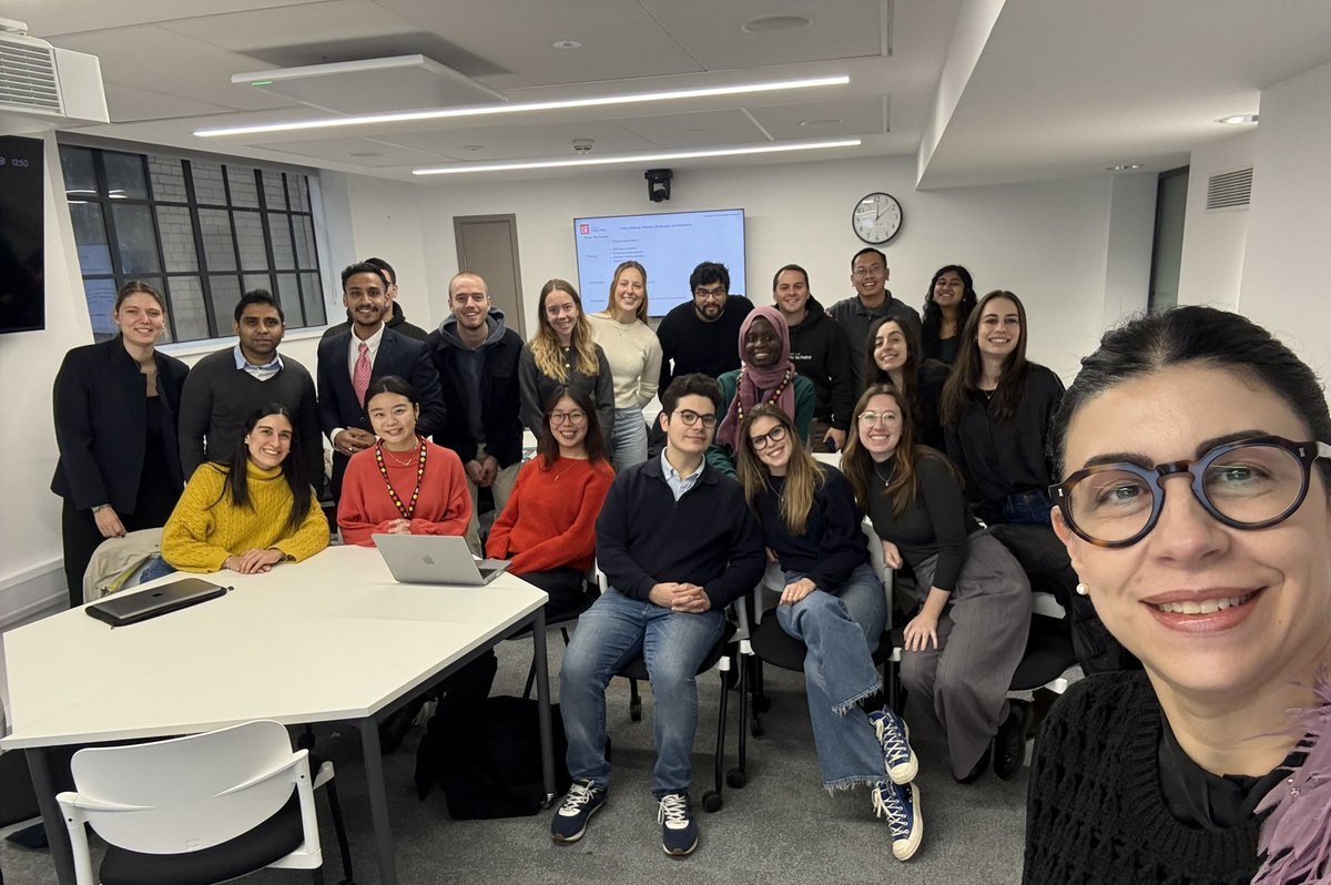Vanessa Rubio Márquez (@vrubiomarquez) on Twitter photo I thank everyday for the life opportunity of being a Professor. You definitely learn more than what you teach in the process! 🙏🏻🤓📖 <a href="/LSEPublicPolicy/">LSE School of Public Policy</a> Today we celebrate in Mexico #FelizDiaDelMaestro Gracias a mis profesores Méndez-Silva, Silva-Herzog, Castañeda, Varela y Light, I thank everyday for the life opportunity of being a Professor. You definitely learn more than what you teach in the process! 🙏🏻🤓📖 <a href="/LSEPublicPolicy/">LSE School of Public Policy</a> Today we celebrate in Mexico #FelizDiaDelMaestro Gracias a mis profesores Méndez-Silva, Silva-Herzog, Castañeda, Varela y Light,
