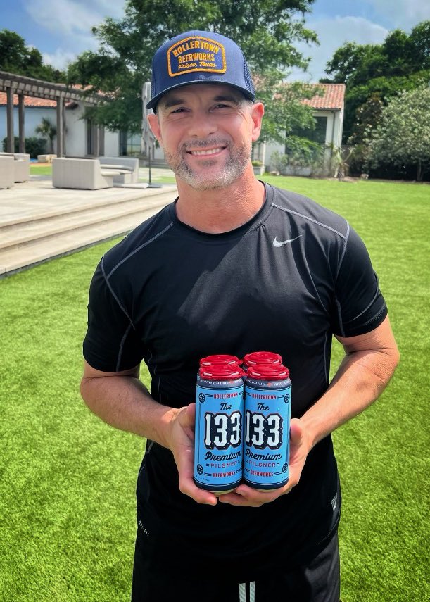 rollertown's tweet image. Have you tried “133” yet?
A crisp, crushable Pilsner designed to pair perfectly with a baseball game. This beer celebrates the passion and dedication of @rangers__nation, a pioneering group of baseball fans. A parking lot Pils for the ages.
Look for this can & tap handle! ⚾️🍻