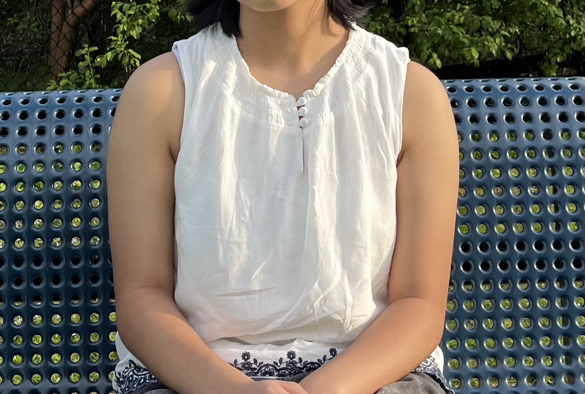 WHY ARE MY ARMS HUGE. NAHHH IM DONE 😭😭😭💔💔