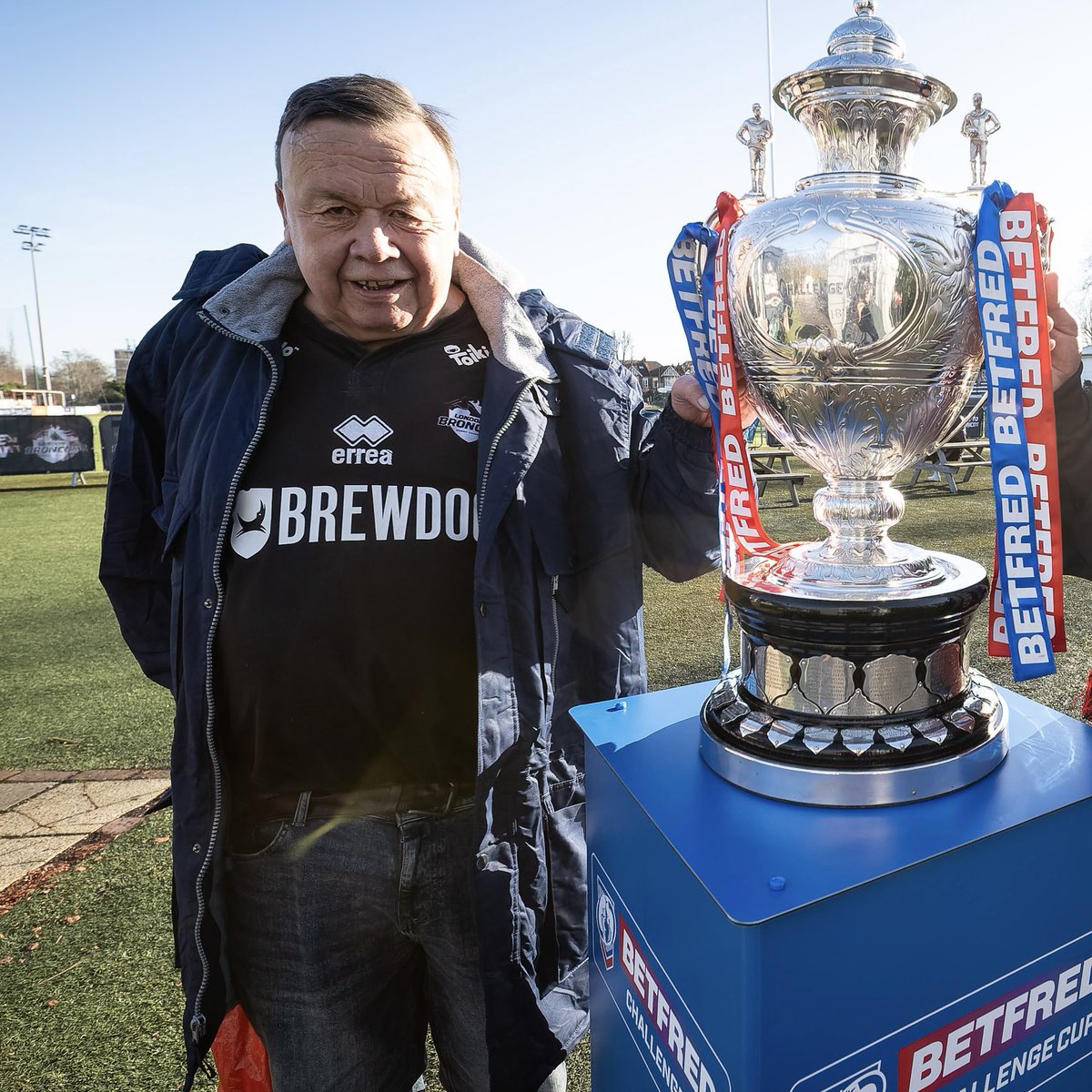 LondonBroncosRL's tweet image. 🗣️| London Broncos are deeply saddened to announce the passing of lifelong supporter Cliff Dean.

His brother Richard has sent the club the following message;

“Cliff absolutely loved London Broncos and followed them near and far since the early days at Fulham, even including a…