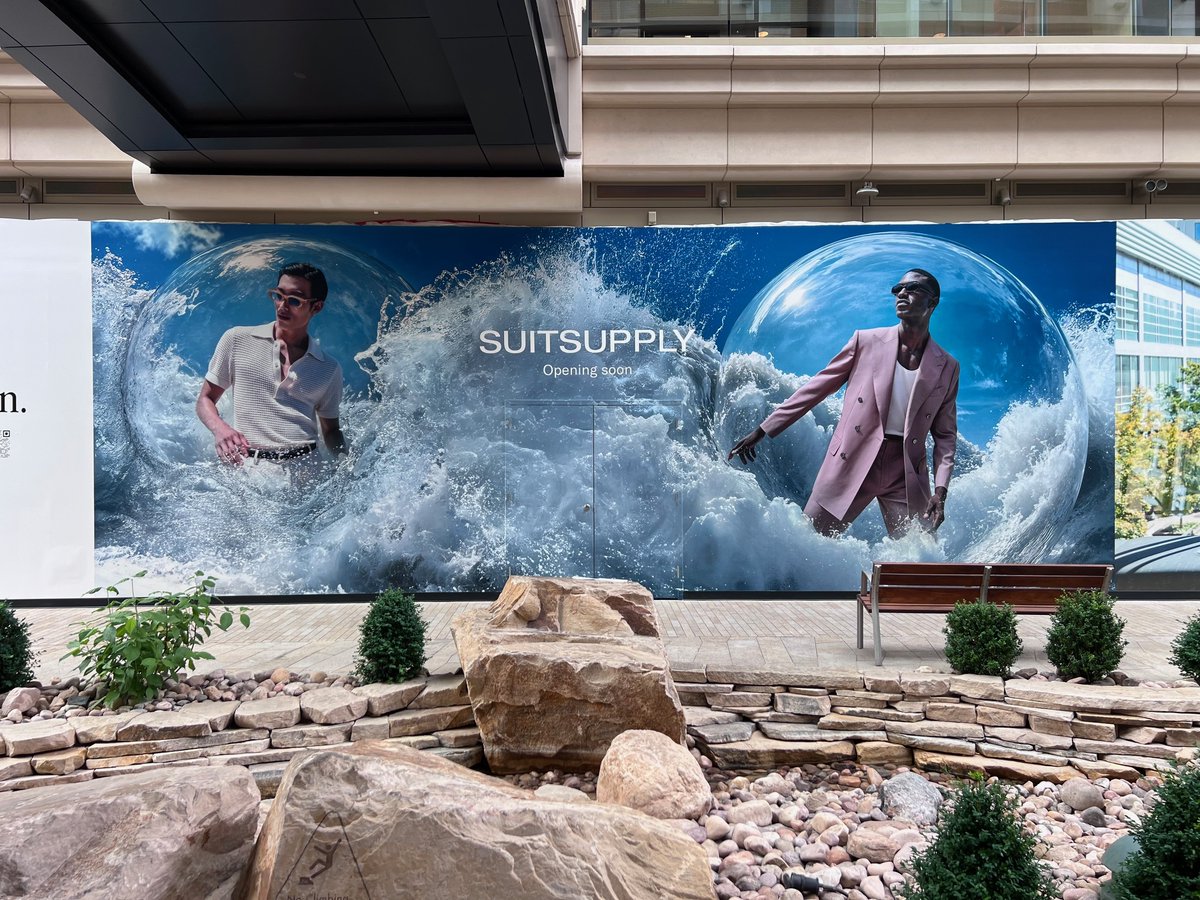 BostonRS247's tweet photo. Our team recently completed a sleek barricade and graphic installation for Suit Supply USA at City Creek Center — bringing sharp branding and a clean look to this high-traffic retail space.

At @BostonRS247, we make sure your brand stands out even before the doors open. https://t.co/zLo7oOtycQ