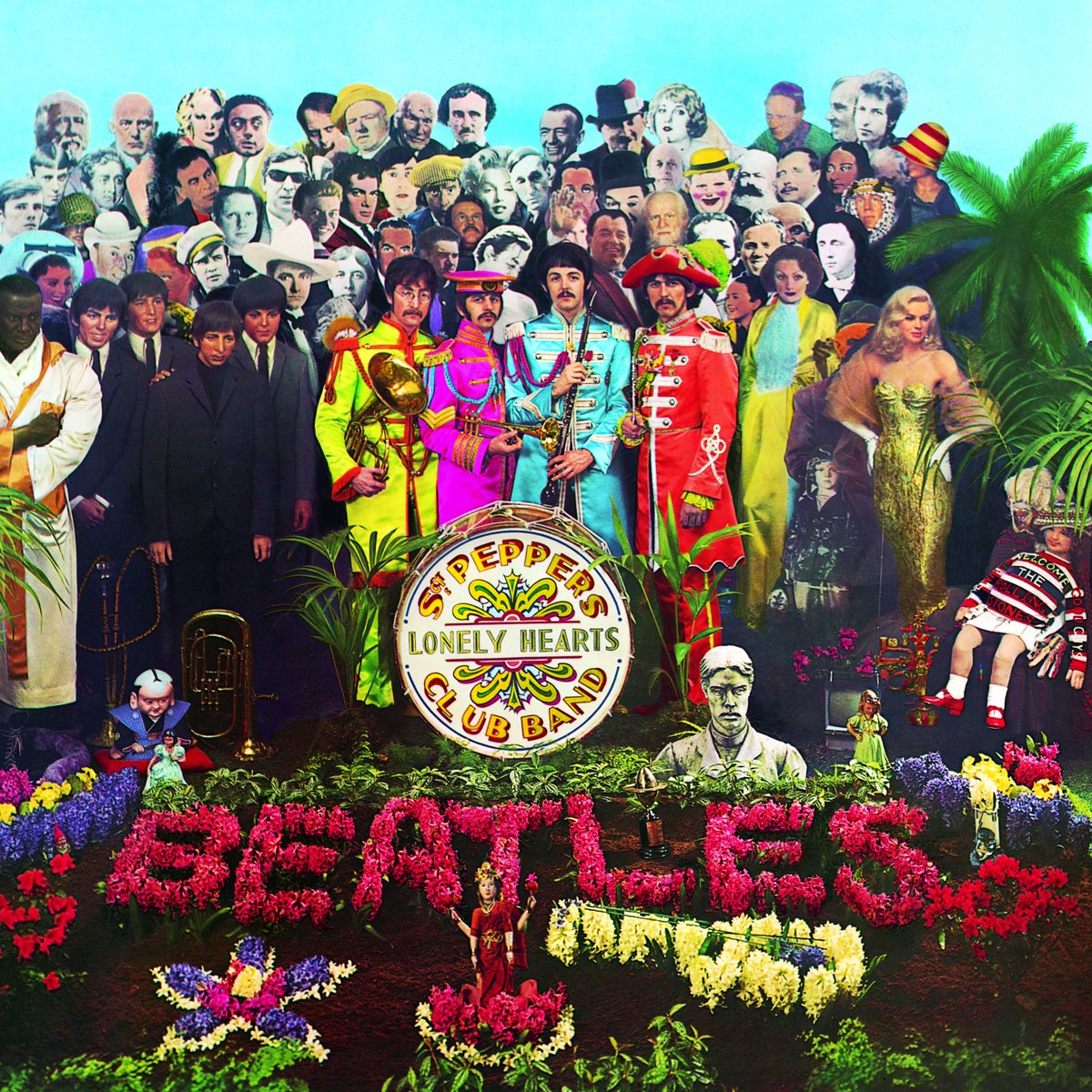 thebeatles's tweet photo. #OTD in 1967, Sgt Pepper's Lonely Hearts Club Band was released in the UK. "We were all opening our minds to different areas, and then we’d come together and share it all with each other. It was exciting, because there was a lot of cross-fertilisation.” - Paul https://t.co/oUoWqoguCc