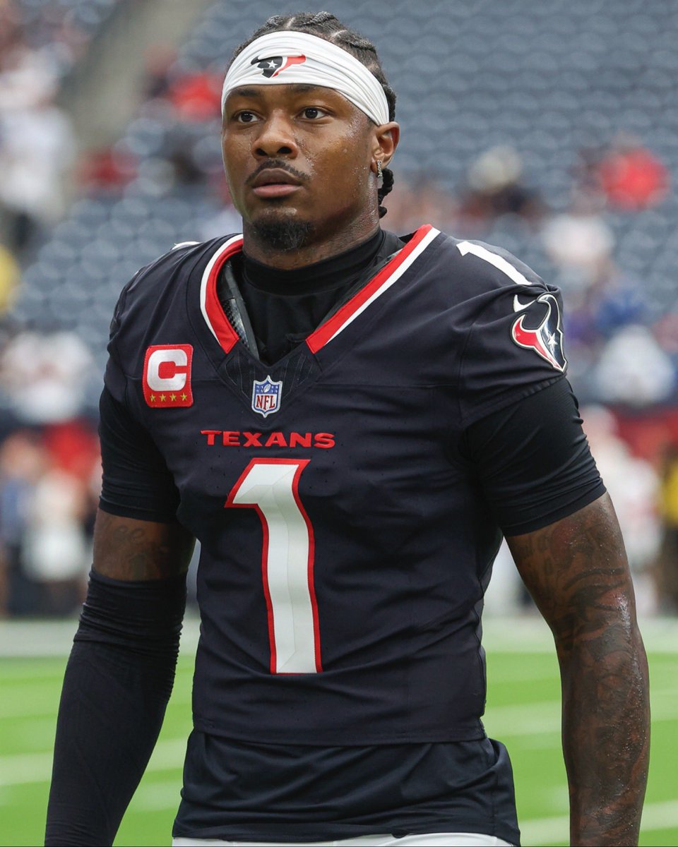 jasrifootball's tweet photo. 𝗧𝗥𝗘𝗡𝗗𝗜𝗡𝗚: Former #Commanders GM Scot McCloughan revealed that he wanted to draft WR Stefon Diggs in the fourth round, but was overruled by former Owner Dan Snyder, he told @kevinsheehanDC 

Another example of Snyder’s reign as arguably the worst Owner in sports history. Things are very different in Washington now.