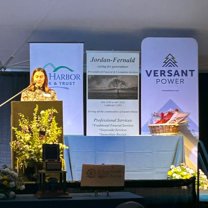 We attended the Ellsworth Area Chamber of Commerce last Thursday, and presented the Top-Drawer Award to Witham Family Hotels for their contribution to the growth, development and improvement of the Ellsworth region.

Congratulations to all the winners! #forabrightercommunity