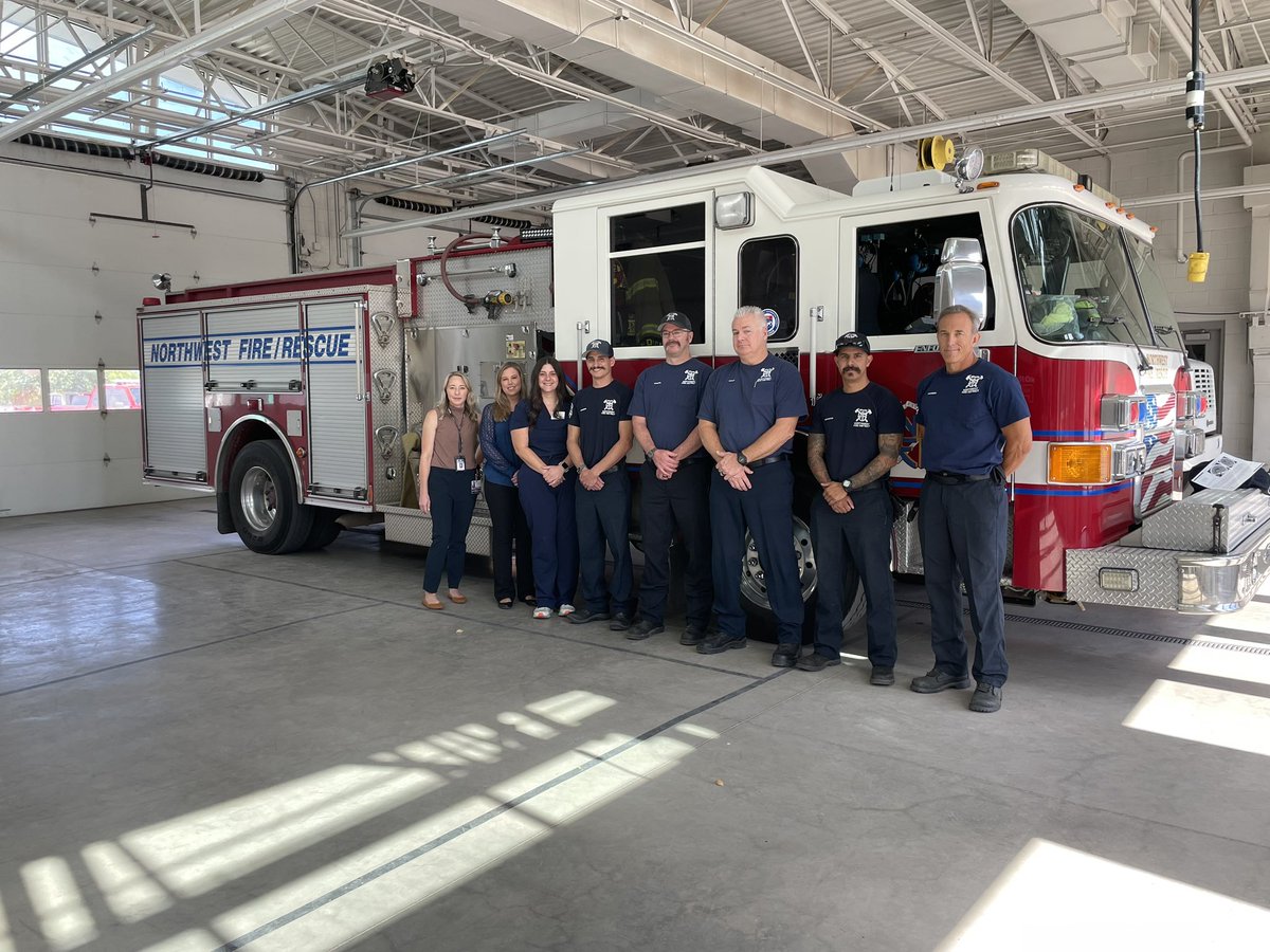 NorthwestFire's tweet photo. Our partners from @BannerHealth awarded challenge coins to a crew at Station 341 for their lifesaving efforts caring for a stroke patient. Excellent work everyone! #NWFDAZ #SaveLives #ProtectProperty #CareForOurCommunity https://t.co/PUfXabmcwS