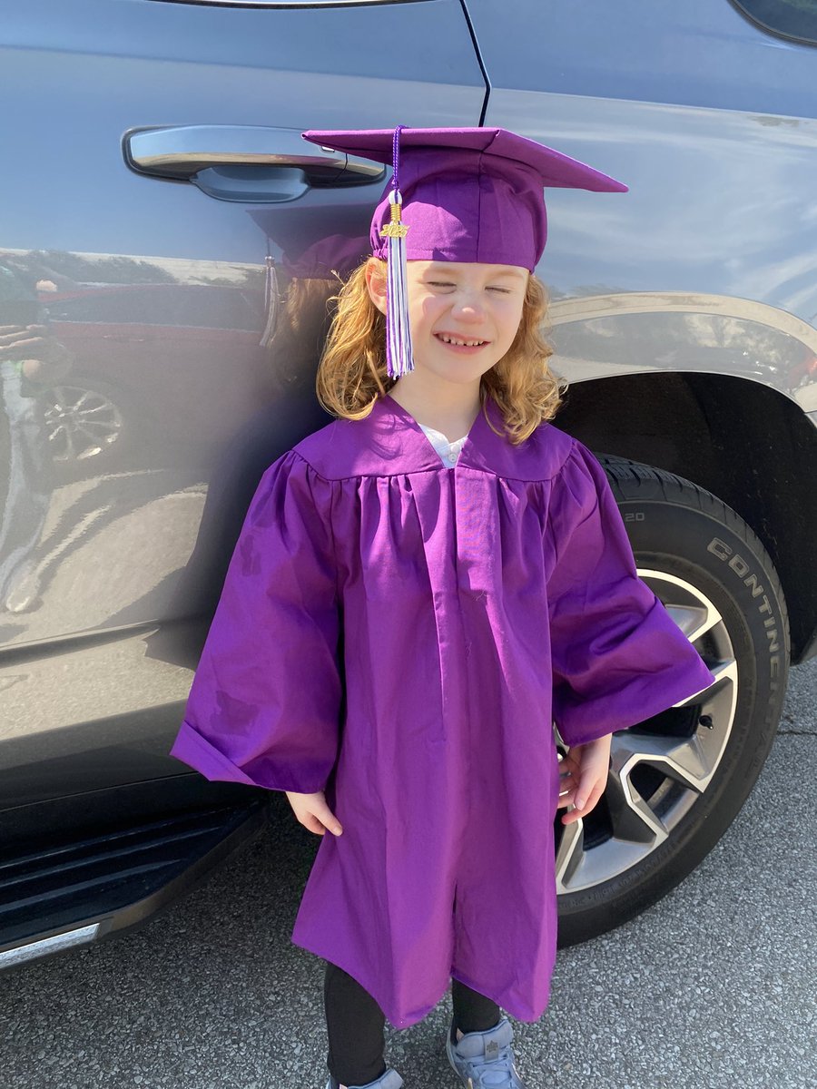 Mrs. Strebe tweet media