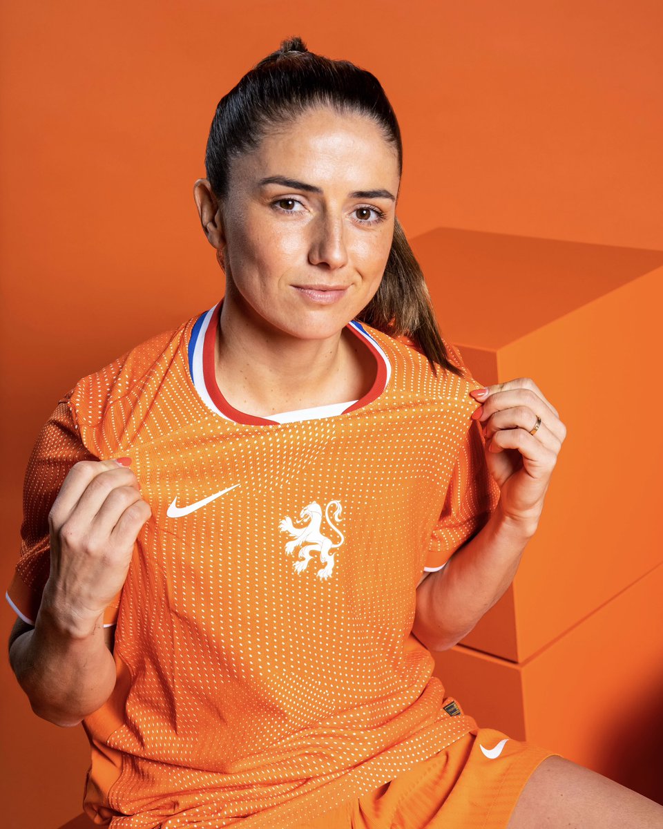 oranjevrouwen's tweet photo. The colour that unites us. 🔶🇳🇱

#NothingLikeOranje #WEURO2025 https://t.co/eX5QbjRJop