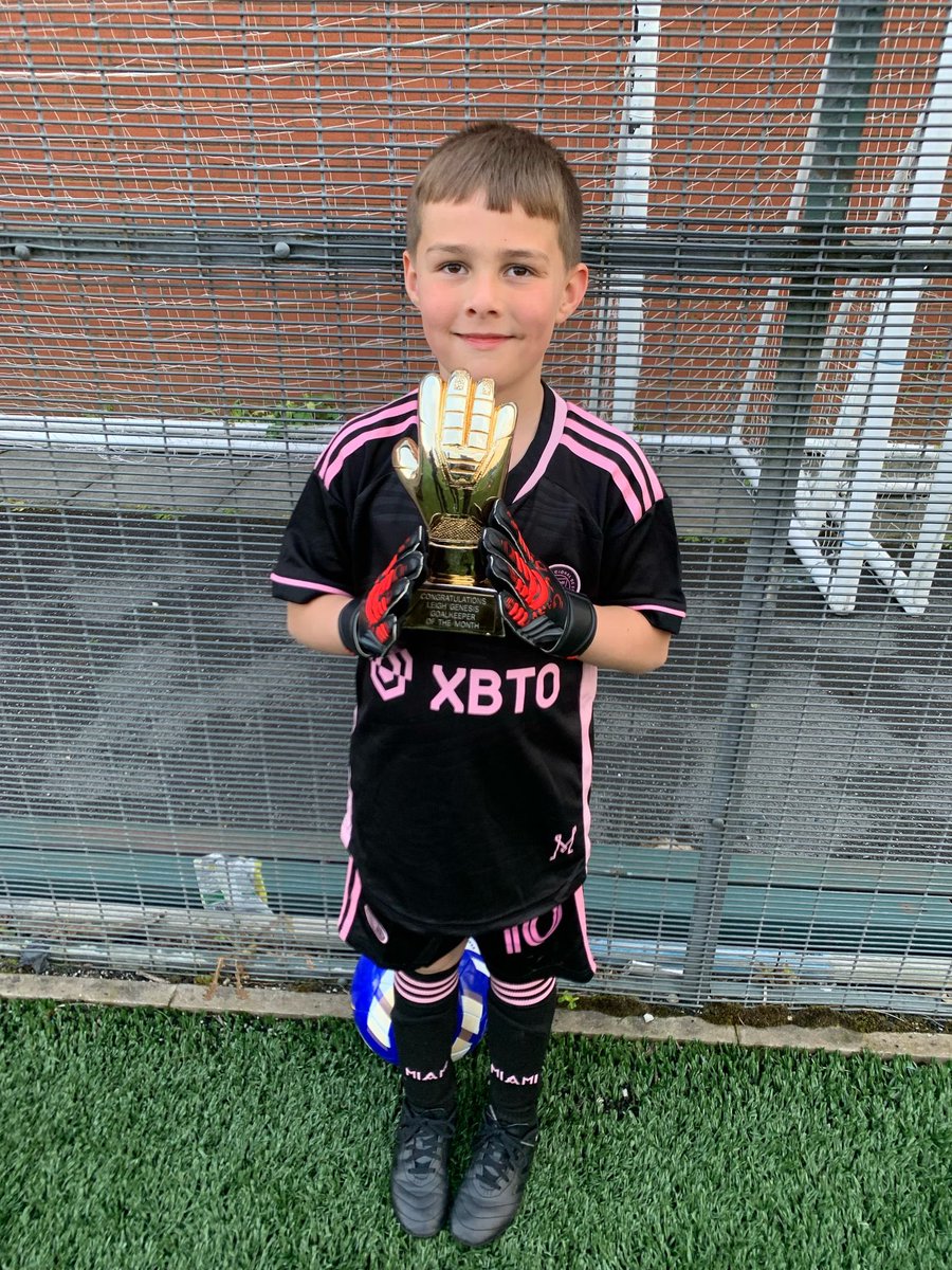 Congratulations to the U7 Atoms keeper taking the Golden Glove award for April 🧤 🏆

He helped his team on the way to a 10 game winning streak! 👌

Well Done! ⚽️🏆🧤👍