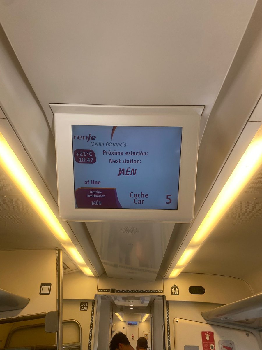 MikelSainzG's tweet photo. Casi 5 horas para ir de Sevilla a Jaén en tren. Un día cualquiera. 

Retrasos, abandono y una infraestructura ferroviaria obsoleta. 

Jaén no se merece este castigo. https://t.co/pJWMx8V7d6