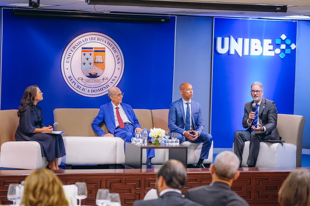 unibeinvestiga's tweet photo. ¡Unibe se convierte en la primera institución académica en la República Dominicana en integrar el Programa de Cátedras de la Organización Mundial del
Comercio, (#OMC)! 👏🎉✨️
Amplíe noticia aquí 👉https://t.co/bSxibvOpzh https://t.co/OymDCJPNOE
