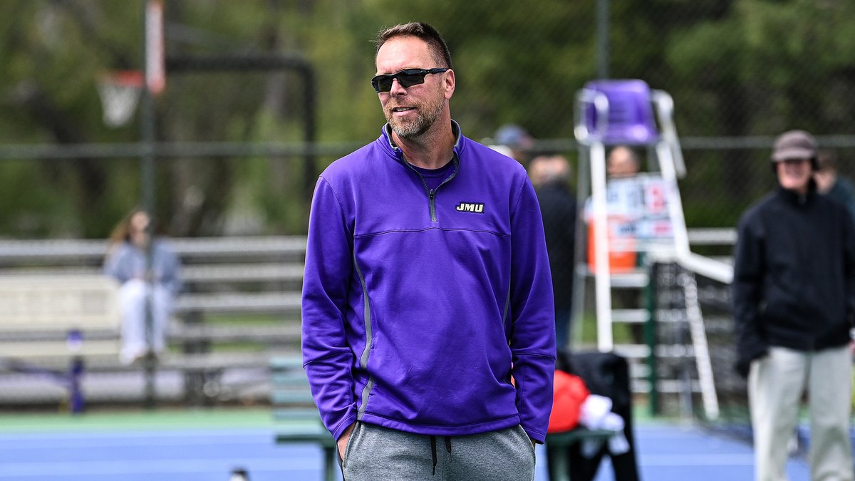 Wishing a very Happy Birthday to our head coach, Steve Secord!

Have a great day, Coach!

#GoDukes