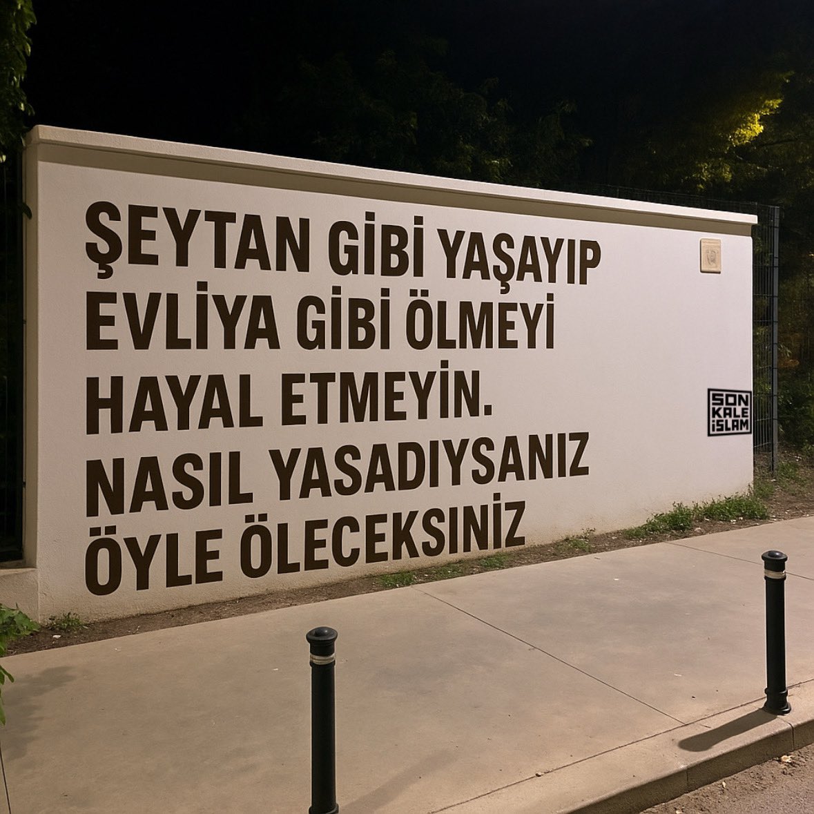 Hadîs-i şerifte buyurulur:

“Nasıl yaşarsanız öyle ölürsünüz, nasıl ölürseniz öyle dirilirsiniz!..”