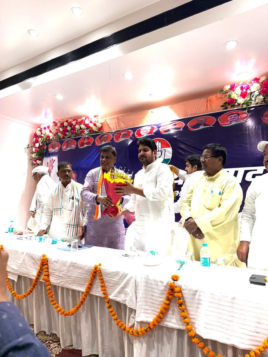 MukeshBhakar_'s tweet photo. आज बिहार के आरा भोजपुर में आयोजित संवाद कार्यक्रम में भाग लेकर श्री राहुल गाँधी जी के नेतृत्व में चल रहे शिक्षा न्याय संवाद कार्यक्रम के तहत युवाओं और मातृशक्ति के साथ संवाद किया।
दलित-पिछड़े वर्ग के नौजवानों के पलायन, शिक्षा और नौकरी में उनकी भागीदारी सहित उनकी उम्मीदों और संघर्षों को समझने का अवसर मिला।

📍शिक्षा न्याय संवाद | आरा, जिला भोजपुर, बिहार

@RahulGandhi