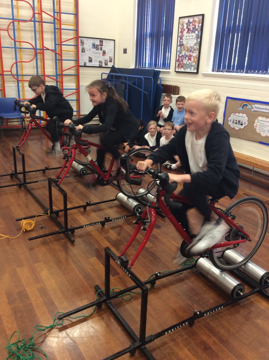 Grasshoppers enjoyed the roller-bike competition today!