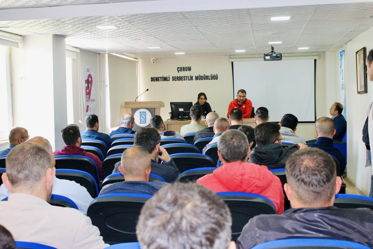 hakantastann1's tweet photo. Denetimli serbestlik müdürlüğü Spor seminerimiz. https://t.co/LzEikNLrwO