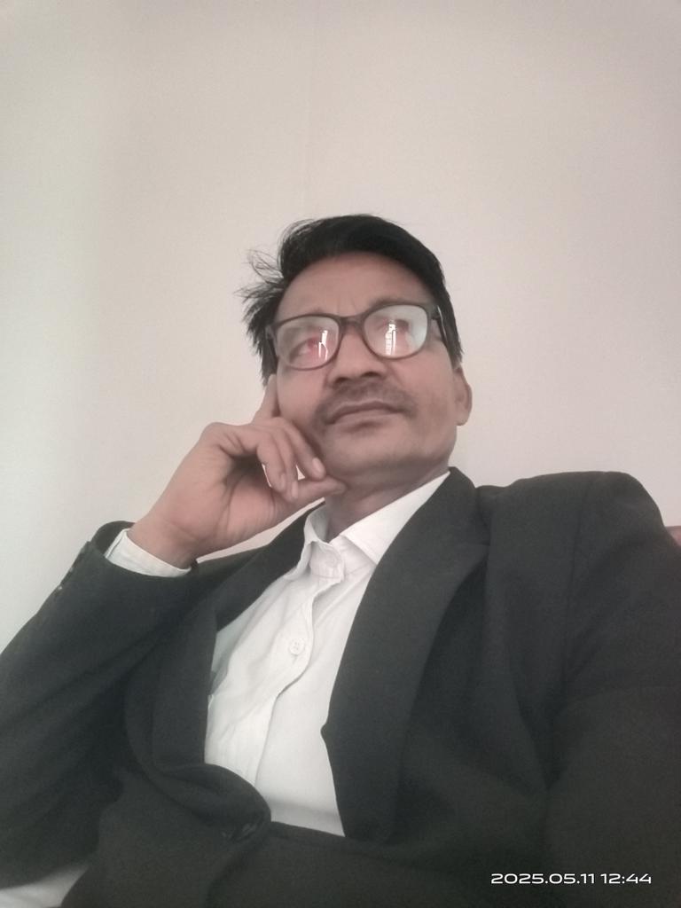 जाने कहां गए वो लोग 
जो हमेशा बोलते थे 
कि तू मेरा यार है 
मैं पूरी जिंदगी भूल गया 
लेकिन पिछले 2 साल का 
एक-एक पल आज भी याद है
