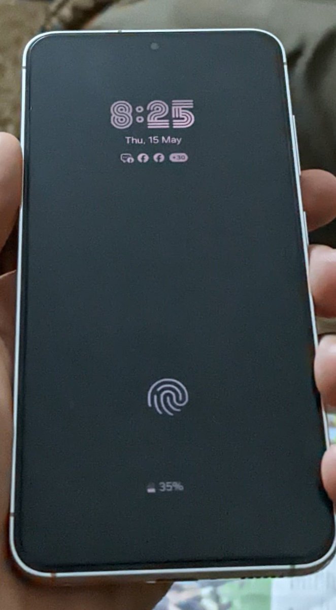 _Hari17_'s tweet photo. After some emails, calls, and a ₹502 payment, Samsung finally fixed it. Still wish they had offered a free screen replacement like Realme did for my brother.

#Samsung #greenline https://t.co/DWckjP8MPd